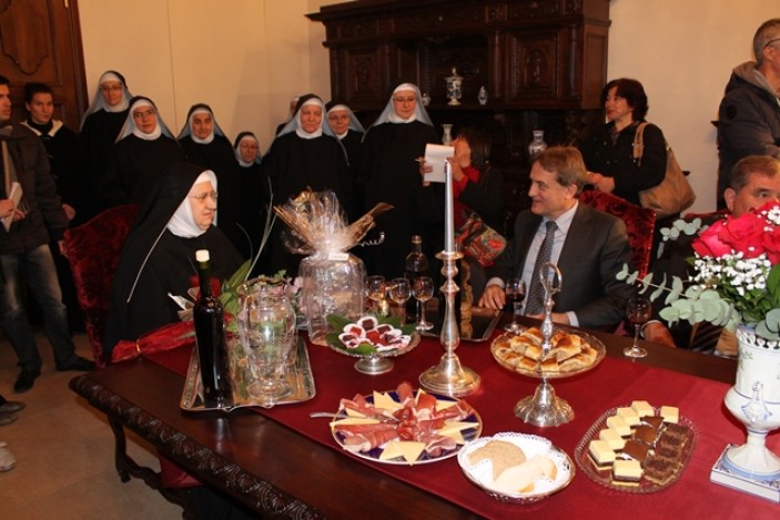 Gradonačelnik Kalmeta čestitao imendan Časnoj majci