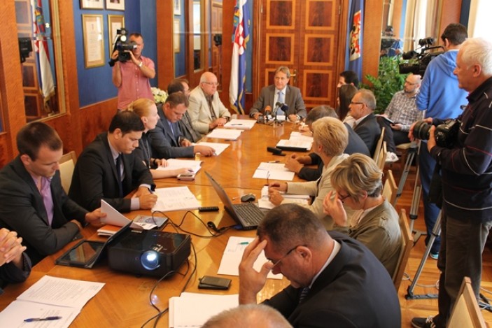 Gradonačelnik zadovoljan izvršenjem proračuna Grada Zadra za 2014. godinu