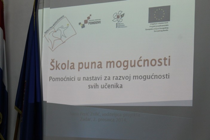 Predavanje  dr. sc. Matilde Karamatić Brčić "Škola jednakih mogućnosti - uloga i položaj pomoćnika u nastavi u inkluzivnom okruženju"