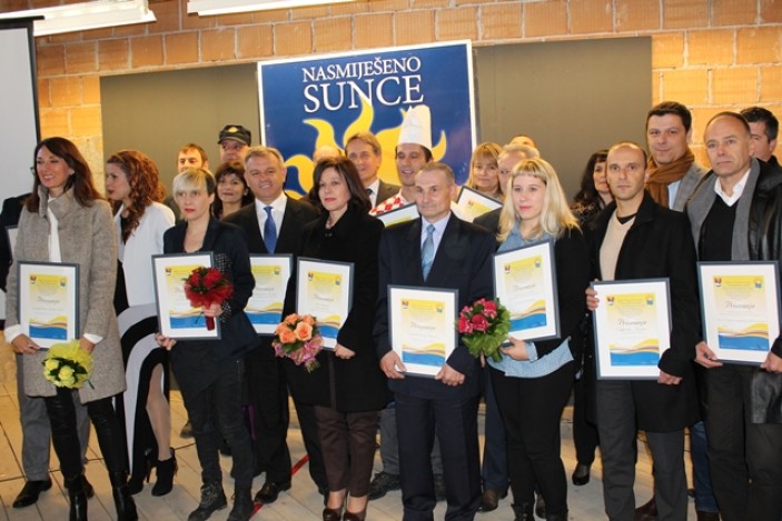 Gradonačelink dodijelio "Nasmiješena sunca" najboljima u turističkoj 2014.