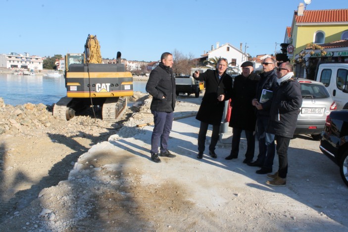 Gradonačelnik obišao gradilište u Petrčanima i odlagalište "Diklo"