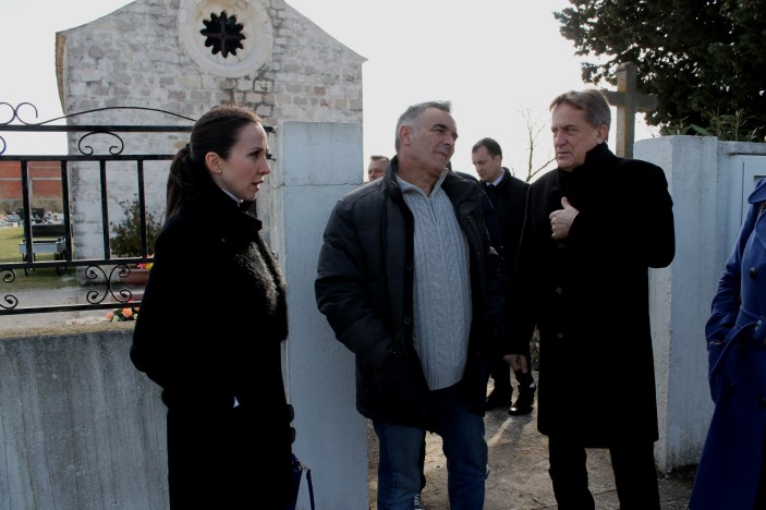 Gradonačelnik Kalmeta u obilasku mjesnih odbora Ploče, Dračevac i Crno