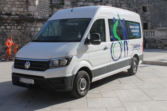 Nabavljen novi kombi za invalide