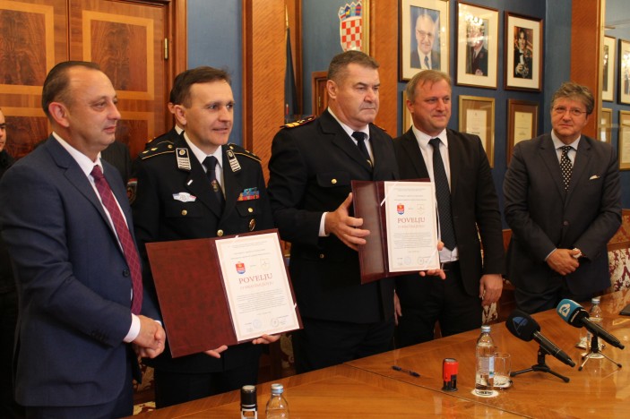 Potpisana Povelja o bratimljenju Vatrogasnih zajednica Grada Zadra i Općine Marija Bistrica