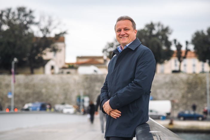 Čestitka gradonačelnika Branka Dukića povodom Božića i nadolazeće Nove 2021. godine