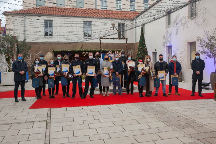 Gradonačelnik Dukić dodijelio „Nasmiješeno sunce“ 2020.