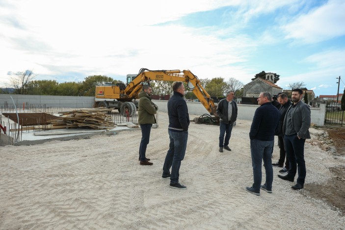 Gradonačelnik Dukić obišao gradilište ispraćajnice u Crnom