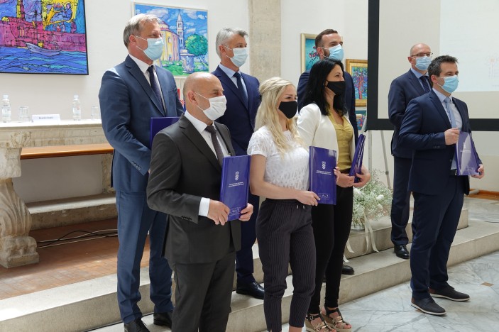 Dukić: Projektom POKRET+ potičemo dodatnu zapošljivost žena i brigu za starije kojima takva usluga neizmjerno znači