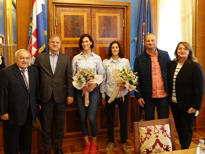 Primanje za srebrne jedriličarke