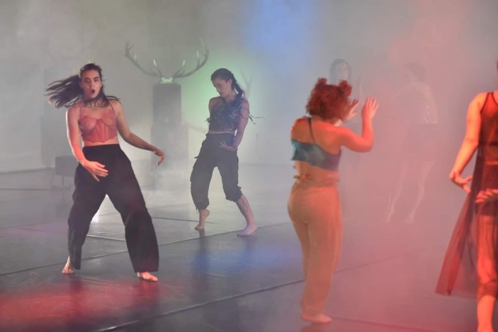 Plesne predstave I "Nestani ovdje" i "Multiplicity od Movements 9"