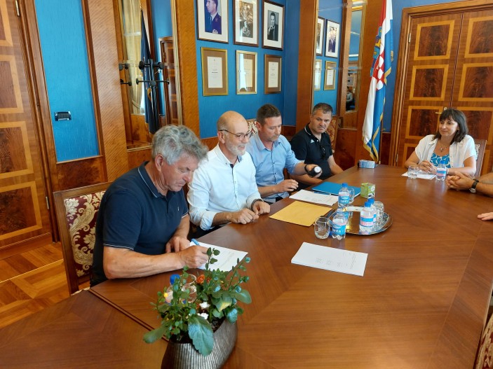 Potpisan  novi kolektivni ugovor u Liburniji